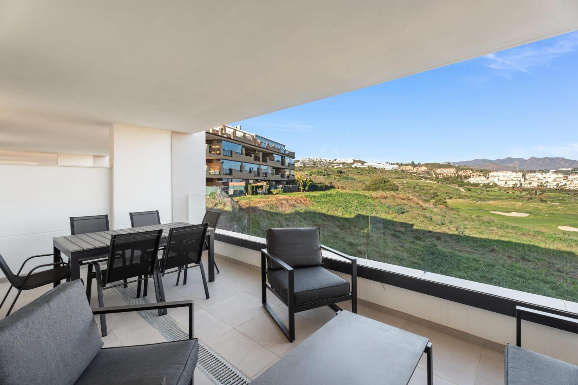 Apartamento 2 Bedroom With Spectacular Views In Hercesa Calanova Golf