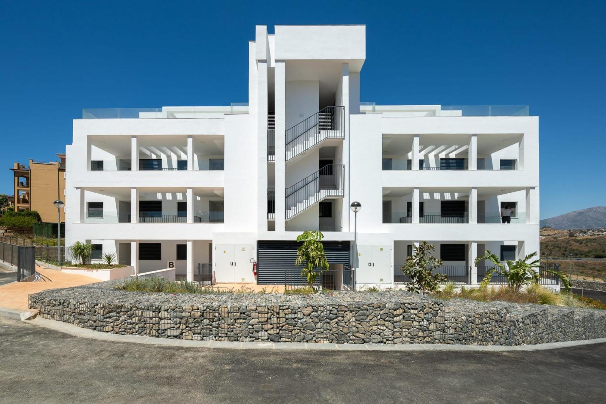 2 Bedroom With Spectacular Views In Hercesa Calanova Golf Apartamento *