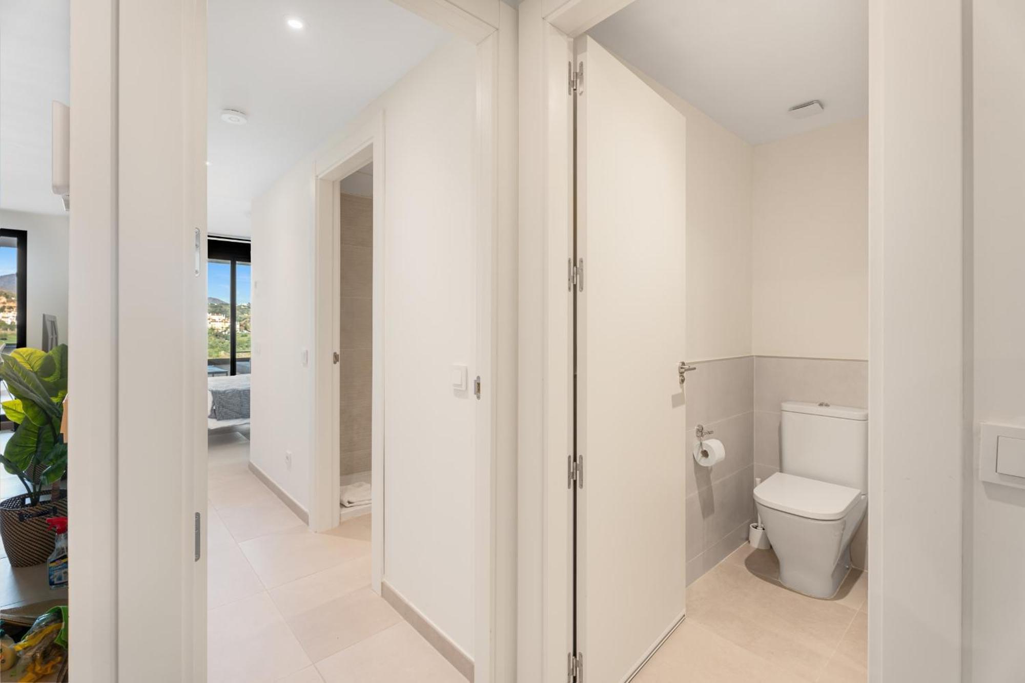 2 Bedroom With Spectacular Views In Hercesa Calanova Golf Málaga