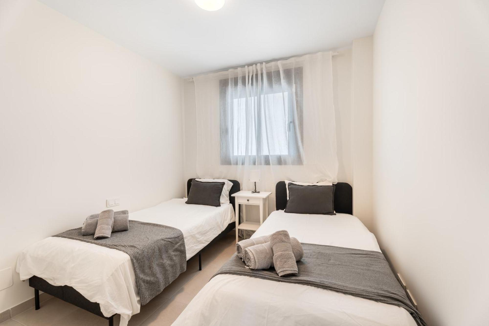 2 Bedroom With Spectacular Views In Hercesa Calanova Golf Apartamento *
