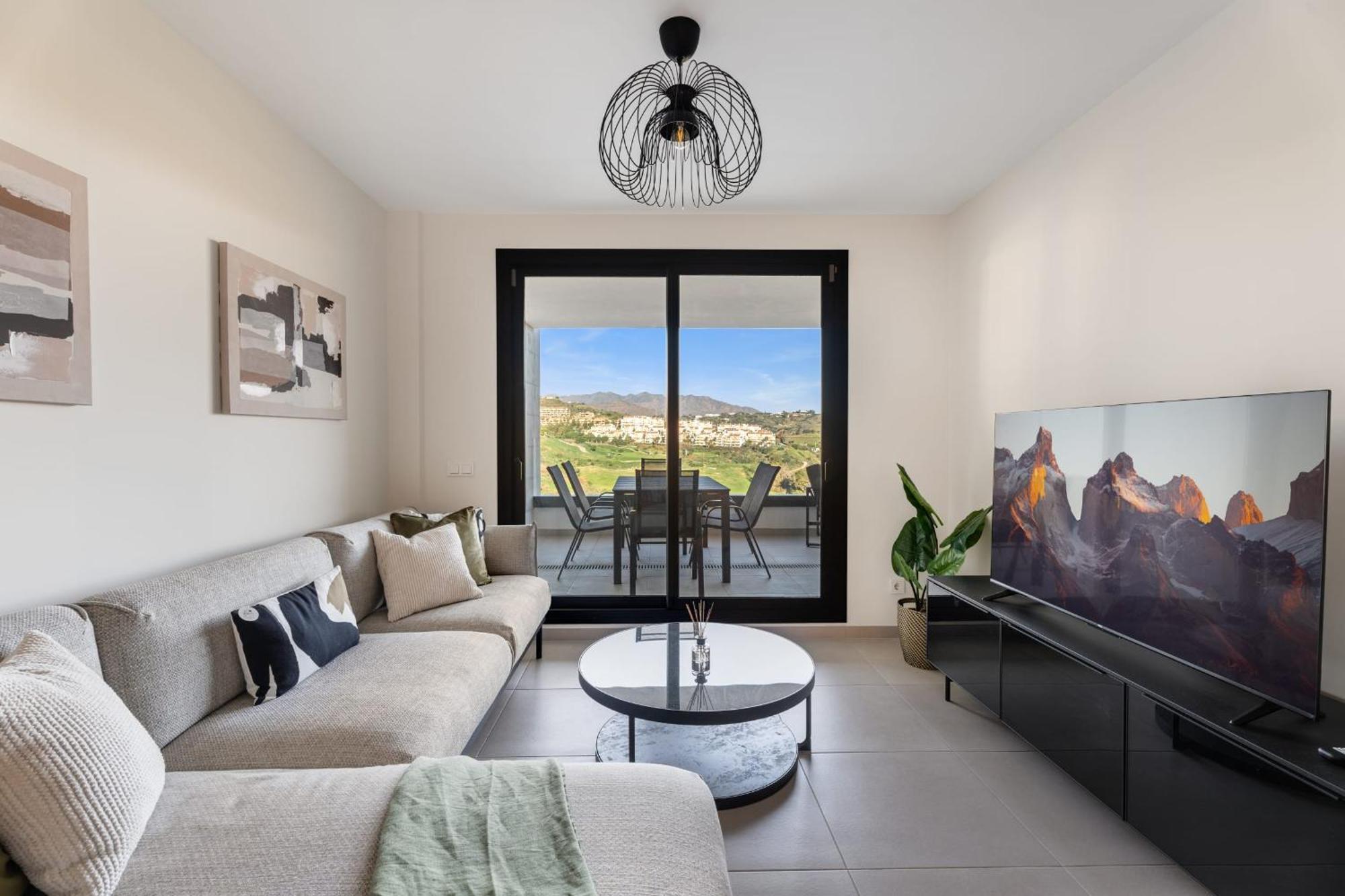 2 Bedroom With Spectacular Views In Hercesa Calanova Golf Apartamento Málaga